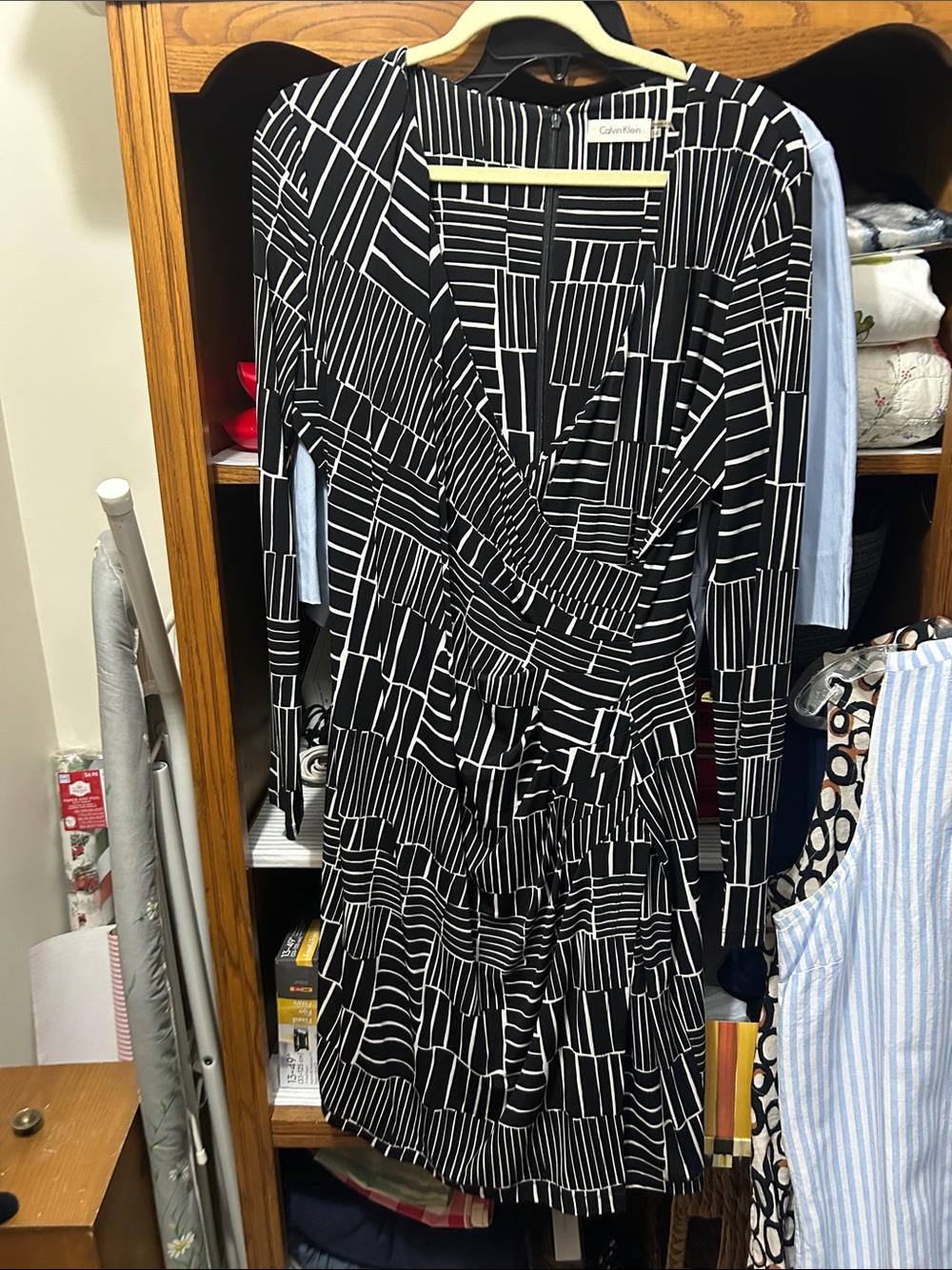 Calvin Klein Black & White Geometric Long Sleeve Wrap Dress